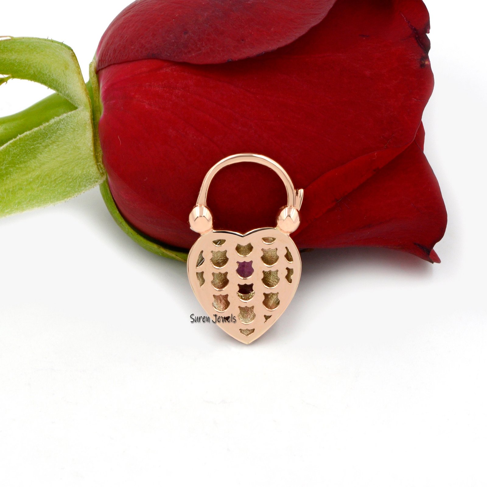 925 Silver Heart Padlock Pendant: Turquoise, Lapis & Gemstone Connector - View 7 - Suren Jewels | SKU: SJP92-SLYGTQ-N47-18I 925 Silver Heart Padlock Pendant: Turquoise, Lapis & Gemstone Connector - View 7 - Suren Jewels | SKU: SJP92-SLYGTQ-N47-18I