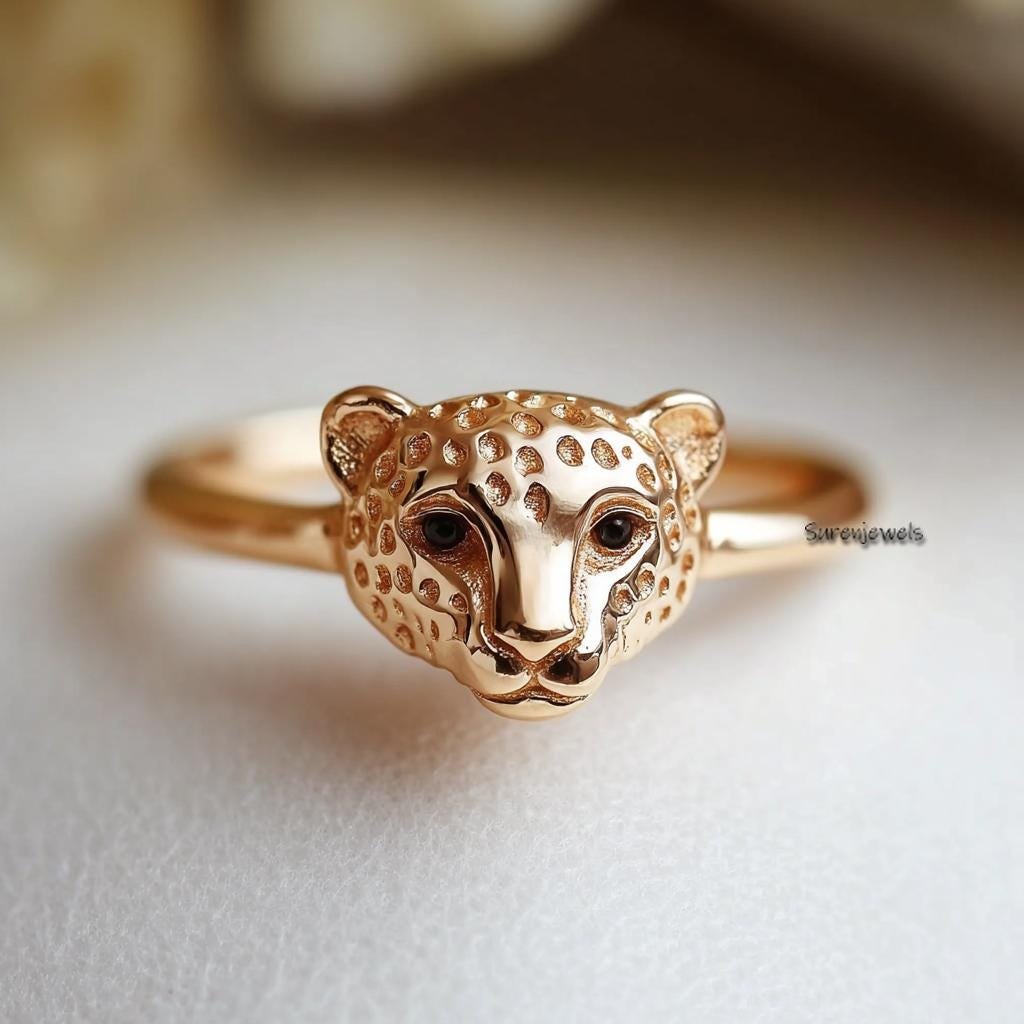 925 Silver Panther Head Ring Jewelry - Suren Jewels | SKU: SJR2962-SLYGBKCZ-US-7 925 Silver Panther Head Ring Jewelry - Suren Jewels | SKU: SJR2962-SLYGBKCZ-US-7