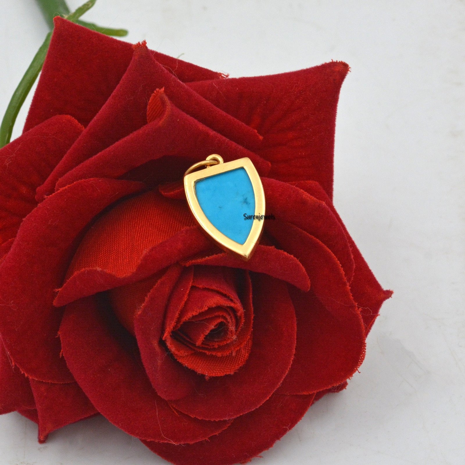 925 Silver Shield Pendant: Handmade Gemstone Lapis Paladin - View 6 - Suren Jewels | SKU: SJP1058-SLYGTQWT-25mm 925 Silver Shield Pendant: Handmade Gemstone Lapis Paladin - View 6 - Suren Jewels | SKU: SJP1058-SLYGTQWT-25mm