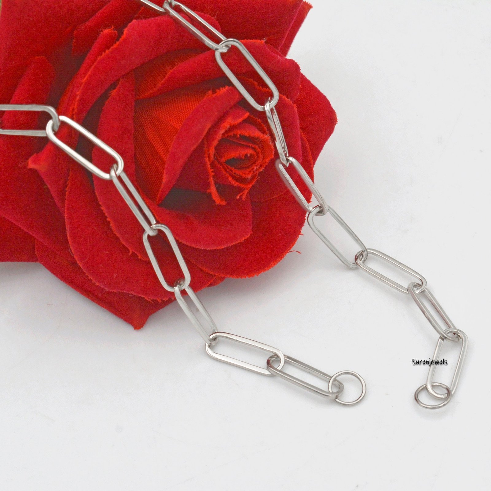 925 Sterling Silver Paperclip Chain: Oval Link Carabiner Necklace - View 4 - Suren Jewels | SKU: SJN261/G1-SLNS-19.7M-18I 925 Sterling Silver Paperclip Chain: Oval Link Carabiner Necklace - View 4 - Suren Jewels | SKU: SJN261/G1-SLNS-19.7M-18I