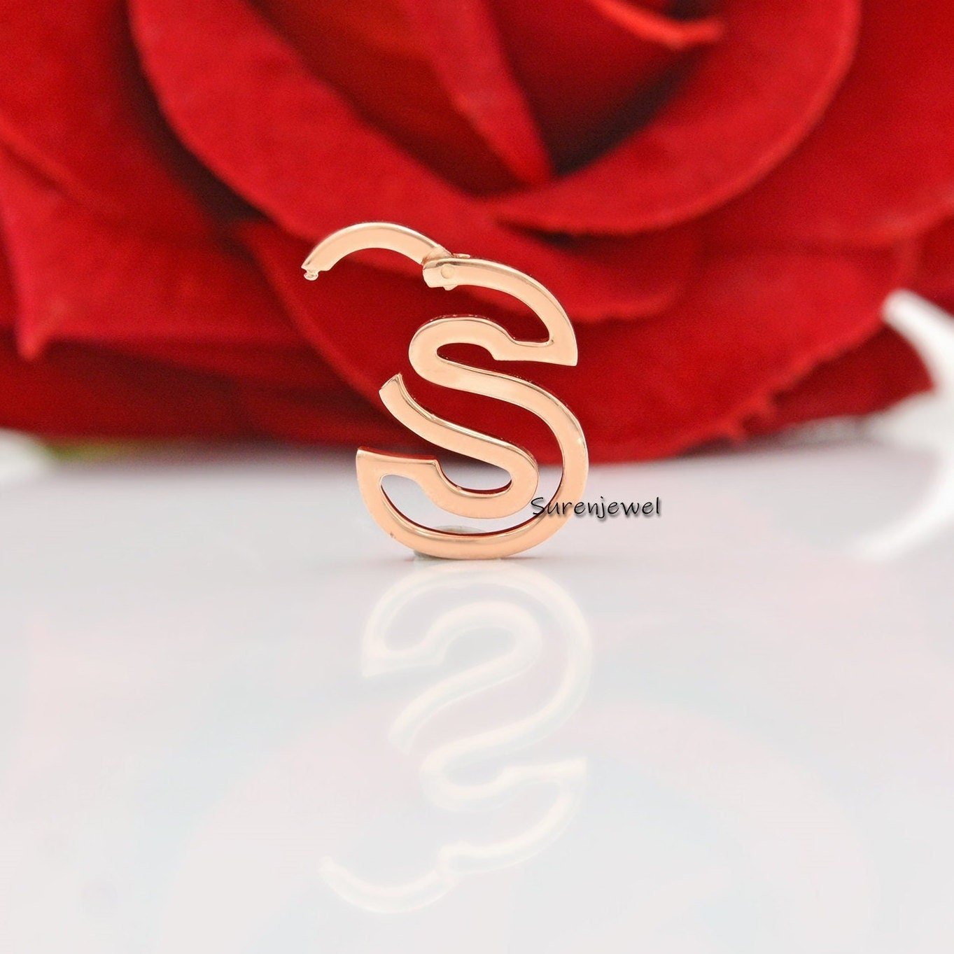 9K Gold Link Lock: Charm Holder Enhancer (18mm) - Suren Jewels | SKU: SJP978-SLRG-S 9K Gold Link Lock: Charm Holder Enhancer (18mm) - Suren Jewels | SKU: SJP978-SLRG-S