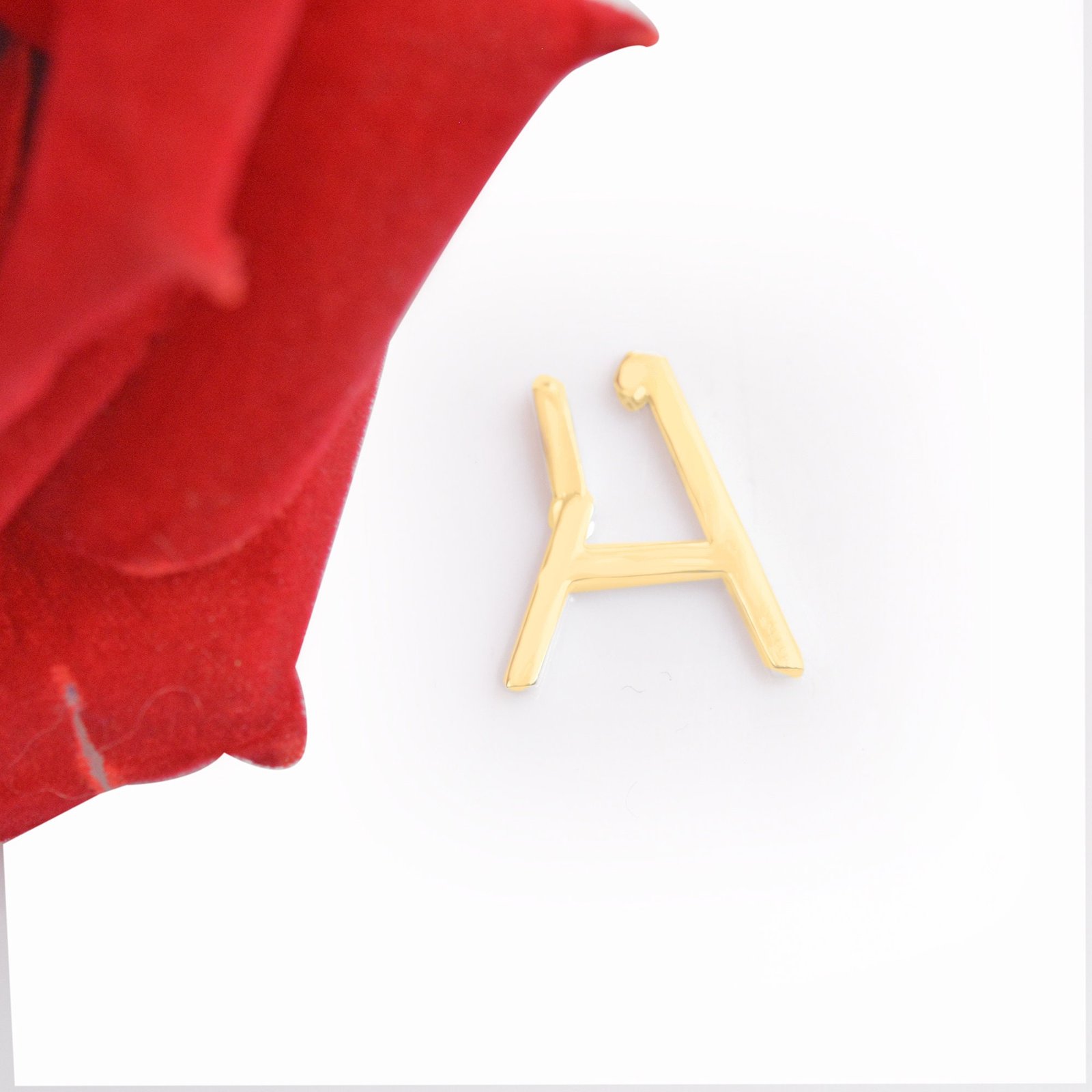 9K Gold Link Lock: Charm Holder Enhancer (18mm) - View 3 - Suren Jewels | SKU: SJP978-SLRG-S 9K Gold Link Lock: Charm Holder Enhancer (18mm) - View 3 - Suren Jewels | SKU: SJP978-SLRG-S