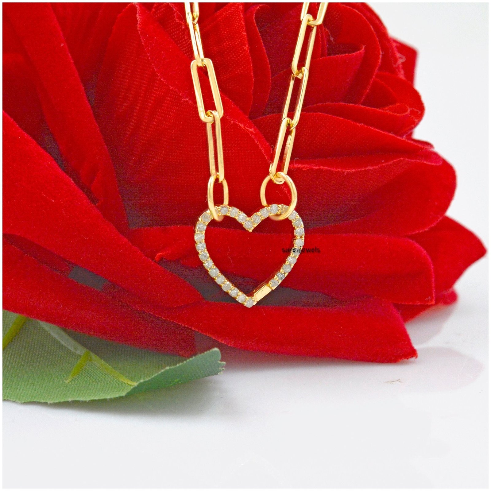 Diamond Heart Charm Enhancer: Gold Thick Link Holder - View 2 - Suren Jewels | SKU: SJP536-SLYGDI-N47-18I Diamond Heart Charm Enhancer: Gold Thick Link Holder - View 2 - Suren Jewels | SKU: SJP536-SLYGDI-N47-18I