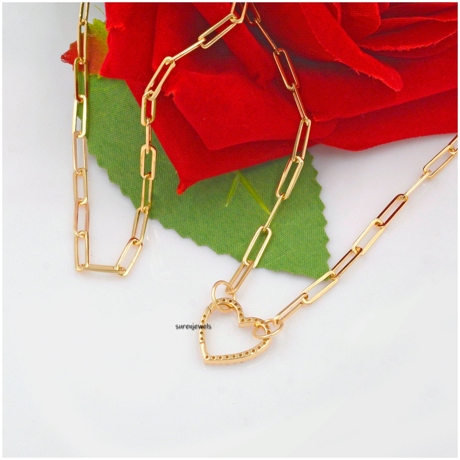 Diamond Heart Charm Enhancer: Gold Thick Link Holder - View 4 - Suren Jewels | SKU: SJP536-SLYGDI-N47-18I Diamond Heart Charm Enhancer: Gold Thick Link Holder - View 4 - Suren Jewels | SKU: SJP536-SLYGDI-N47-18I