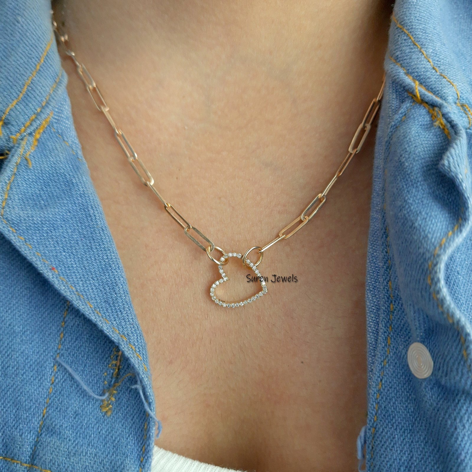 Diamond Heart Charm Enhancer: Gold Thick Link Holder - View 6 - Suren Jewels | SKU: SJP536-SLYGDI-N47-18I Diamond Heart Charm Enhancer: Gold Thick Link Holder - View 6 - Suren Jewels | SKU: SJP536-SLYGDI-N47-18I