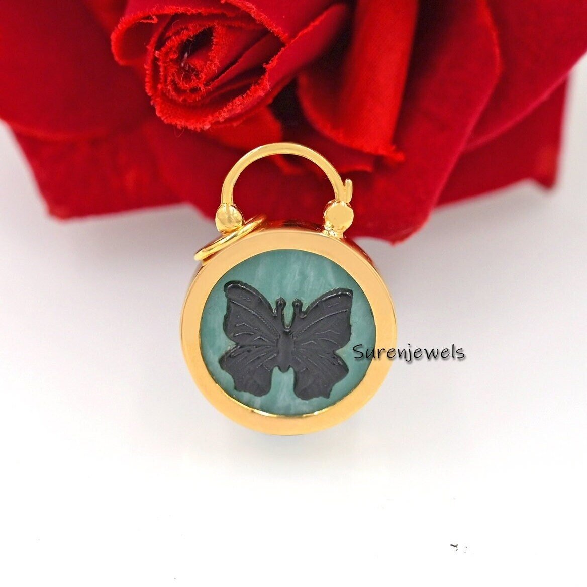 Gemstone Padlock Pendant, Handmade Designer Padlock - Suren Jewels | SKU: SJP1624-SLYGAZ-35M Gemstone Padlock Pendant, Handmade Designer Padlock - Suren Jewels | SKU: SJP1624-SLYGAZ-35M