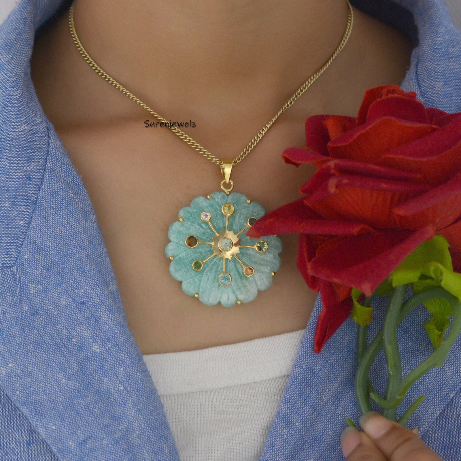 Hand Carved 14K Gold Flower Pendant: Gemstone Accent - View 6 - Suren Jewels | SKU: SJP1601 Hand Carved 14K Gold Flower Pendant: Gemstone Accent - View 6 - Suren Jewels | SKU: SJP1601