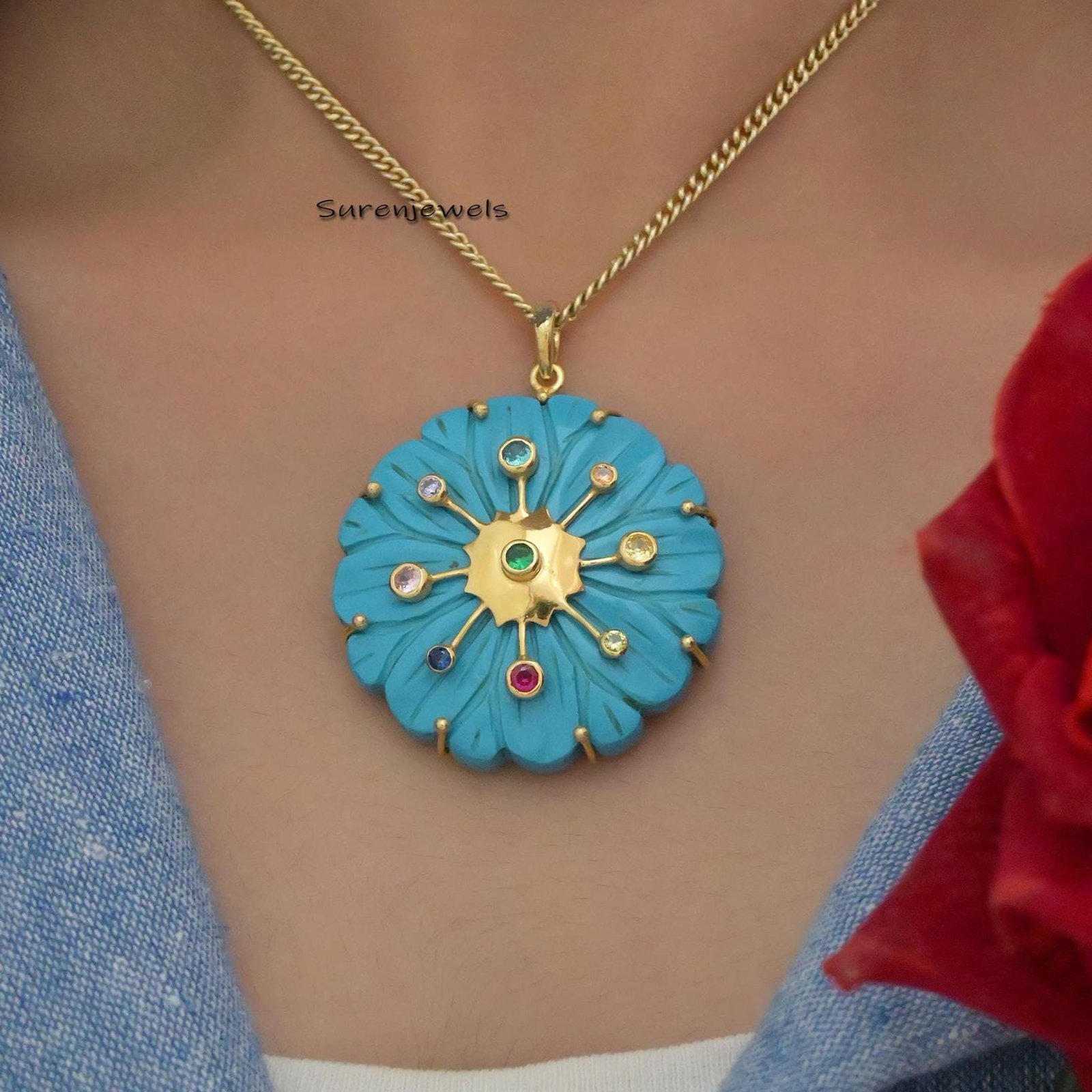 Hand Carved 14K Gold Flower Pendant: Gemstone Accent - View 7 - Suren Jewels | SKU: SJP1601 Hand Carved 14K Gold Flower Pendant: Gemstone Accent - View 7 - Suren Jewels | SKU: SJP1601