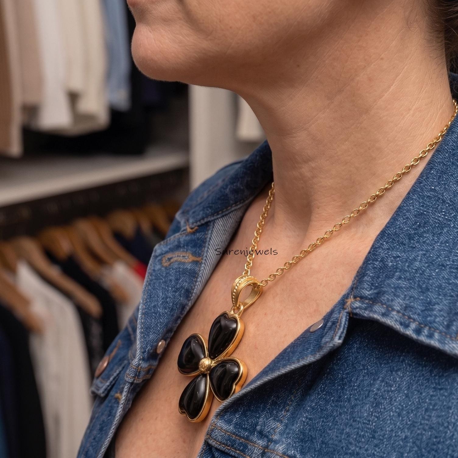 Hand Carved 14k Gold Gemstone Four Leaf Clover Pendant Jewelry - View 2 - Suren Jewels | SKU: SJP Hand Carved 14k Gold Gemstone Four Leaf Clover Pendant Jewelry - View 2 - Suren Jewels | SKU: SJP