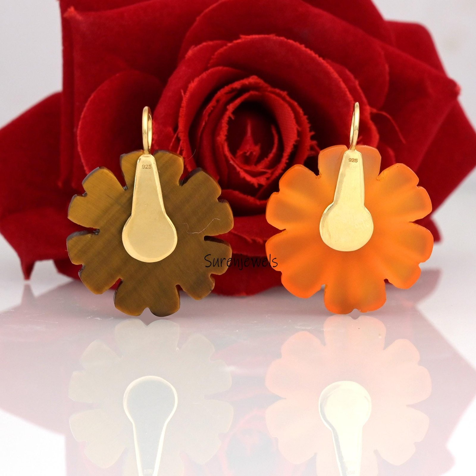 Hand Carved Gemstone Flower Pendant: 925 Silver - View 3 - Suren Jewels | SKU: SJP3519-SLYGOCNTQ-25M Hand Carved Gemstone Flower Pendant: 925 Silver - View 3 - Suren Jewels | SKU: SJP3519-SLYGOCNTQ-25M