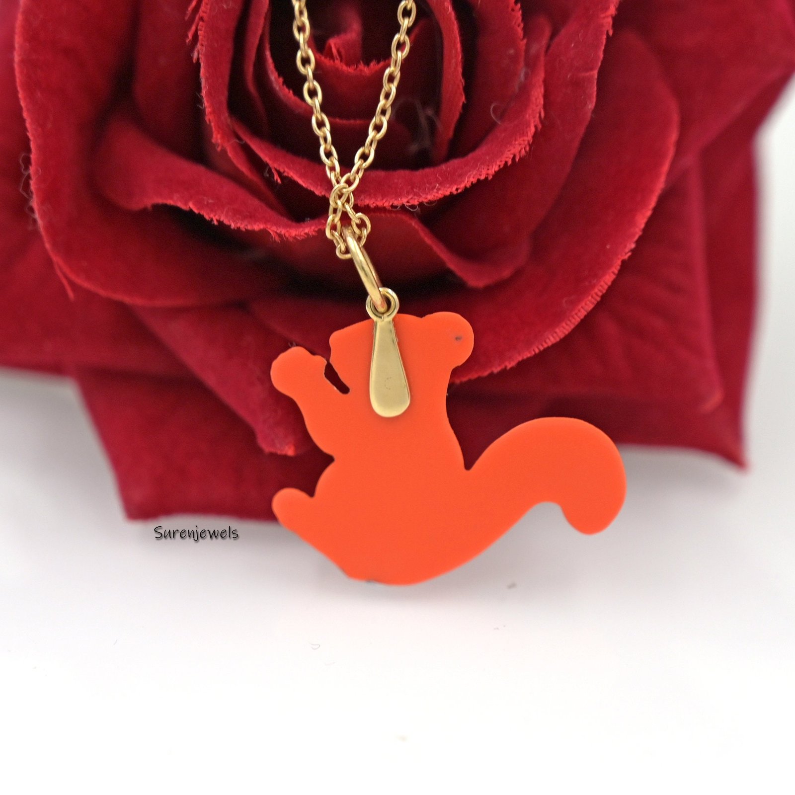 Hand Carving 14k Gold Gemstone Squirrel Pendant, Gemstone Squirrel Pendant - View 6 - Suren Jewels | SKU: SJP Hand Carving 14k Gold Gemstone Squirrel Pendant, Gemstone Squirrel Pendant - View 6 - Suren Jewels | SKU: SJP