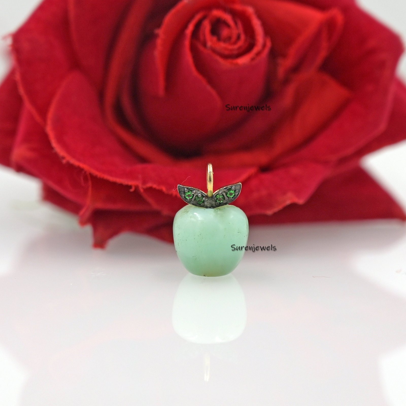 Handmade 14K Gold Apple Pendant with Green Cz Leaves - View 4 - Suren Jewels | SKU: SJP1658 Handmade 14K Gold Apple Pendant with Green Cz Leaves - View 4 - Suren Jewels | SKU: SJP1658
