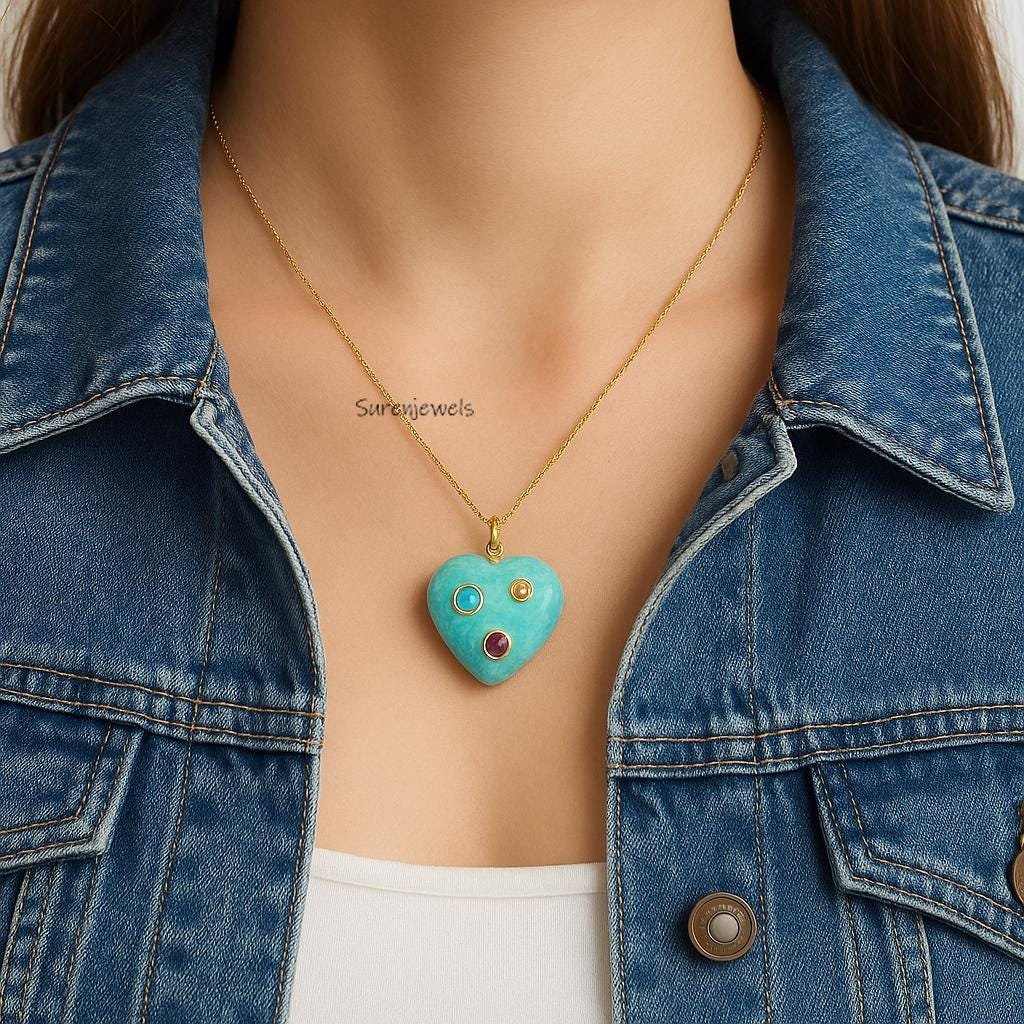 Handmade 14K Gold Gemstone Heart Pendant Malachite Heart Charm - View 3 - Suren Jewels | SKU: SJP4864-SLYGMSMG-25M Handmade 14K Gold Gemstone Heart Pendant Malachite Heart Charm - View 3 - Suren Jewels | SKU: SJP4864-SLYGMSMG-25M