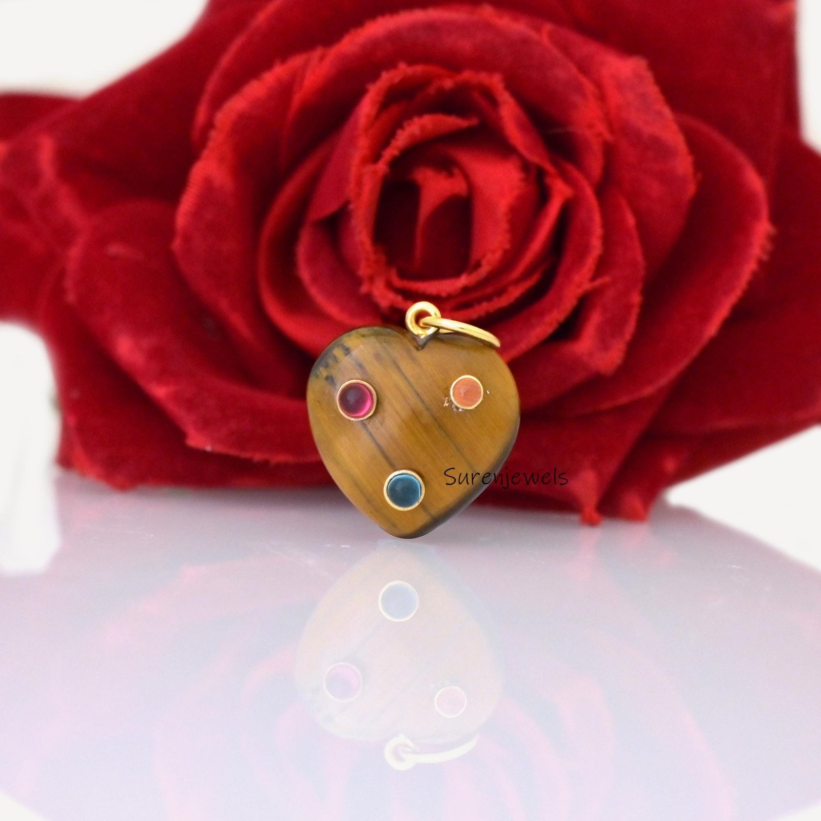 Handmade 14K Gold Gemstone Heart Pendant Malachite Heart Charm - View 6 - Suren Jewels | SKU: SJP4864-SLYGMSMG-25M Handmade 14K Gold Gemstone Heart Pendant Malachite Heart Charm - View 6 - Suren Jewels | SKU: SJP4864-SLYGMSMG-25M
