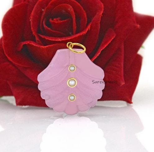 Handmade Gemstone Sea Shell Pendant: Carved Beach Charm - View 2 - Suren Jewels | SKU: SJP1167-SLYGRQ Handmade Gemstone Sea Shell Pendant: Carved Beach Charm - View 2 - Suren Jewels | SKU: SJP1167-SLYGRQ