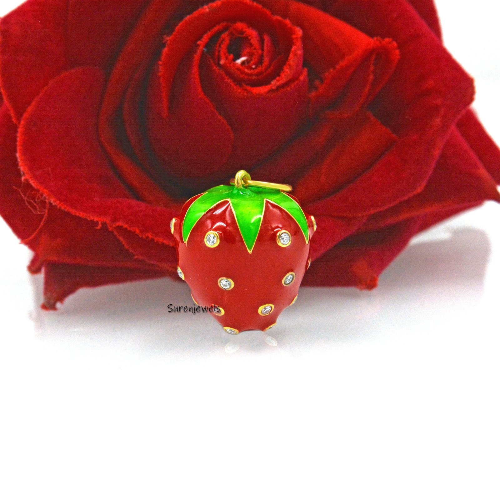 Handmade Strawberry Enamel Diamond 925 Sterling Silver Charm Pendant - View 2 - Suren Jewels | SKU: SJP1644-SLYGELRELGMN Handmade Strawberry Enamel Diamond 925 Sterling Silver Charm Pendant - View 2 - Suren Jewels | SKU: SJP1644-SLYGELRELGMN