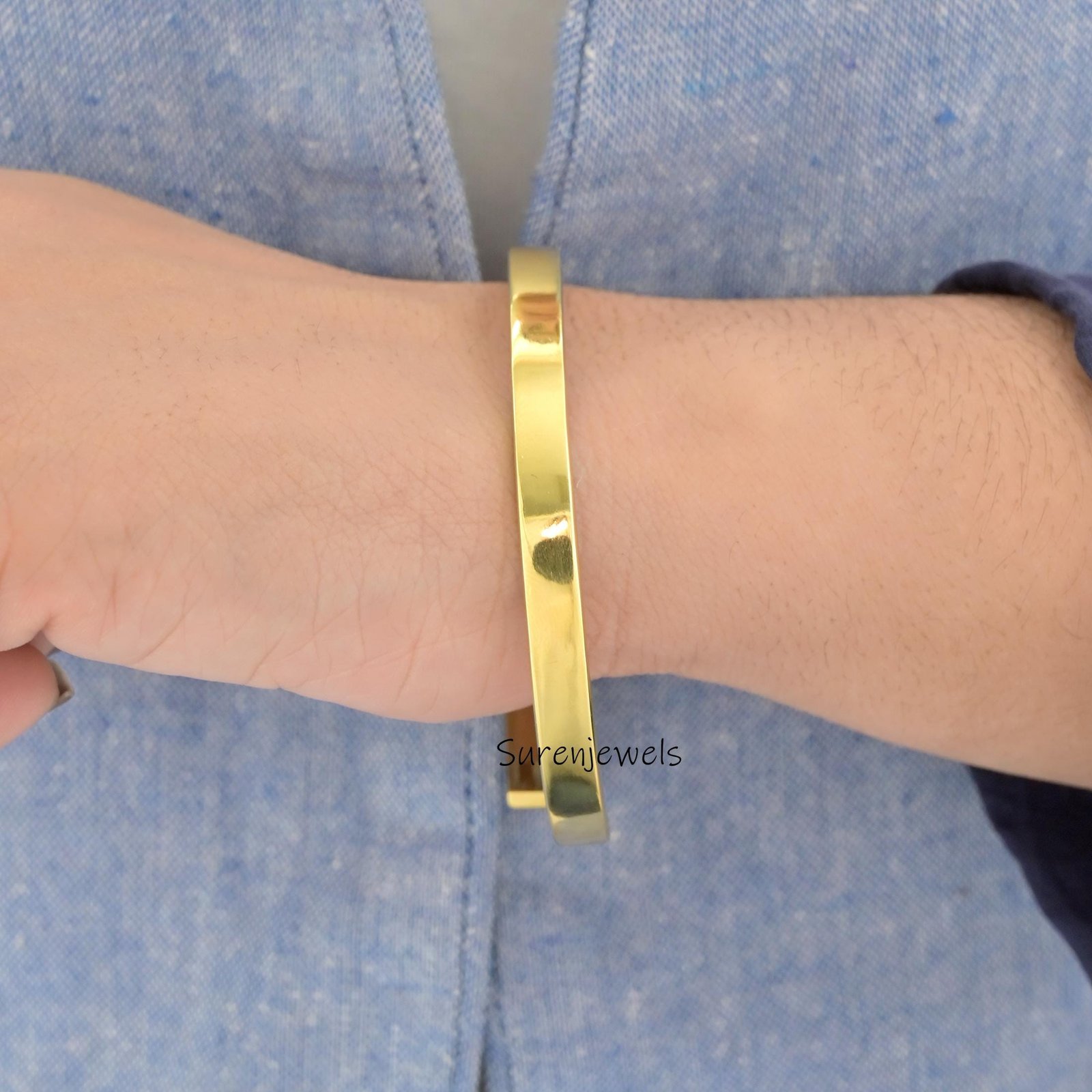 Solid 14k Gold Hinged Bangle Bracelet, Handmade - View 4 - Suren Jewels | SKU: SJB350-SLYG-7I Solid 14k Gold Hinged Bangle Bracelet, Handmade - View 4 - Suren Jewels | SKU: SJB350-SLYG-7I