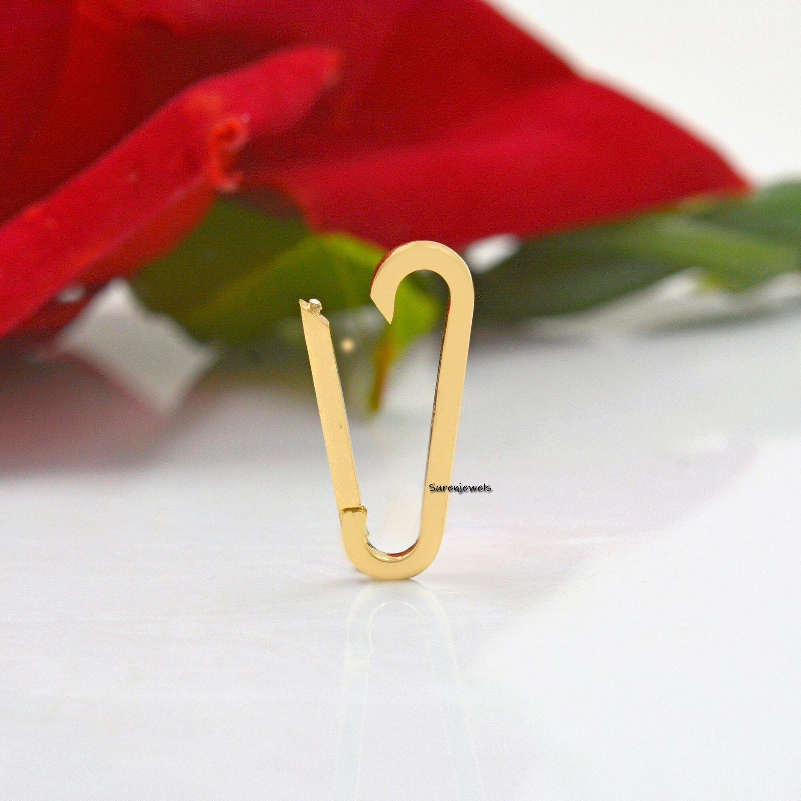 Solid 14K Gold Oval Charm Enhancer - Thick Link Lock - Suren Jewels | SKU: SJP680-9KYG-22M Solid 14K Gold Oval Charm Enhancer - Thick Link Lock - Suren Jewels | SKU: SJP680-9KYG-22M