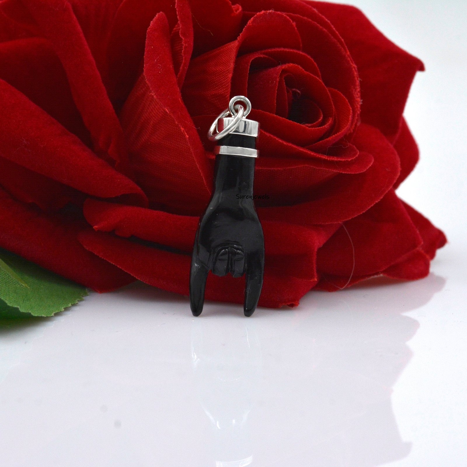 Sterling Silver Figa Hand Pendant: Coral & Turquoise Gemstone Charm - View 7 - Suren Jewels | SKU: SJP1049-SLNSMSTQ Sterling Silver Figa Hand Pendant: Coral & Turquoise Gemstone Charm - View 7 - Suren Jewels | SKU: SJP1049-SLNSMSTQ