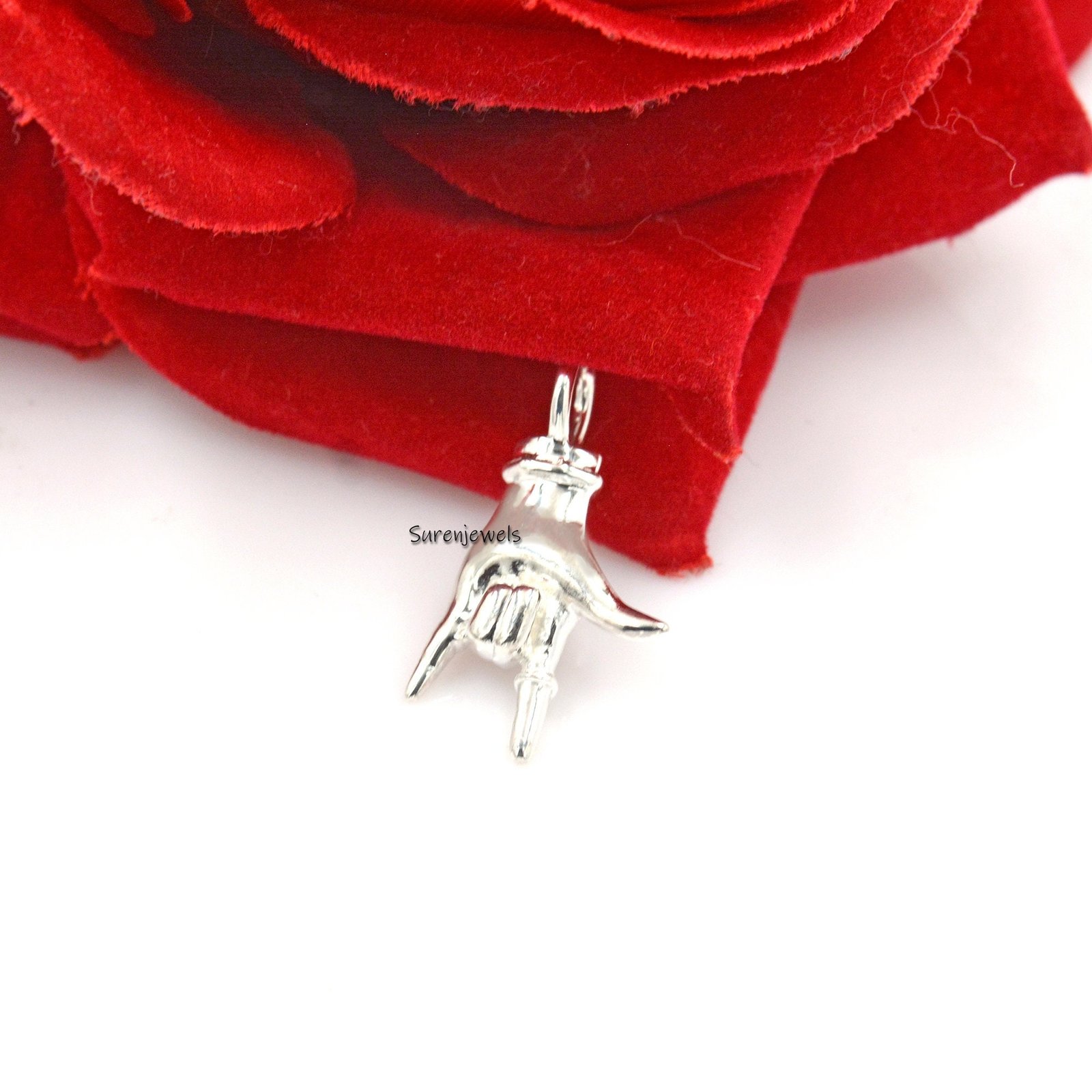 Sterling Silver Figa Hand Pendant: Good Luck Charm Jewelry - View 5 - Suren Jewels | SKU: SJP52-SLYG-35M-N41-18I Sterling Silver Figa Hand Pendant: Good Luck Charm Jewelry - View 5 - Suren Jewels | SKU: SJP52-SLYG-35M-N41-18I