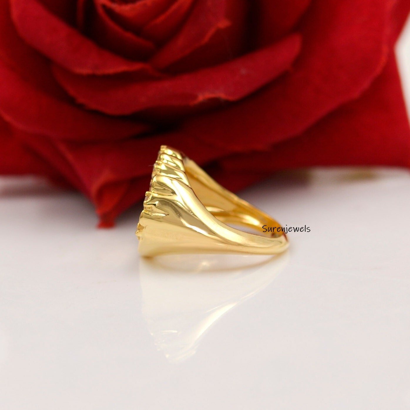 Sunrise Shell 14k Gold Ring: Hammered Hawaii Seashell Ring - View 2 - Suren Jewels | SKU: SJR932-SLYGDI-US-8 Sunrise Shell 14k Gold Ring: Hammered Hawaii Seashell Ring - View 2 - Suren Jewels | SKU: SJR932-SLYGDI-US-8